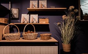 Capsule Hotel - Zurich Airport